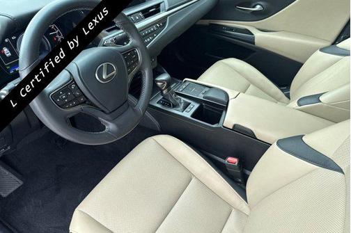 2021 Lexus ES 300h Base