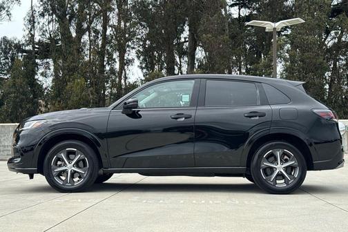 Crystal Black Pearl 2024 Honda HR-V EX-L