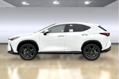 2026 Lexus NX 450h+ Luxury