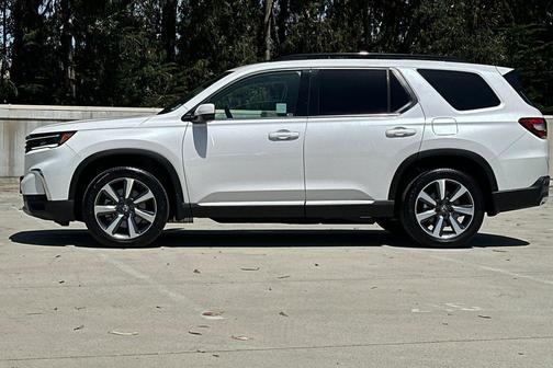 Platinum White Pearl 2025 Honda Pilot Touring 8-Passenger
