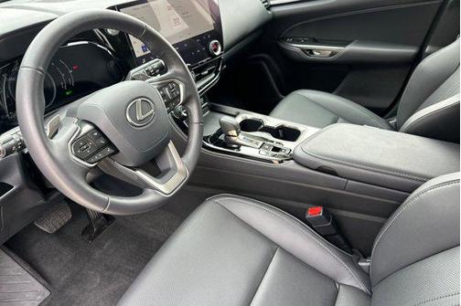 2025 Lexus NX 350h Premium