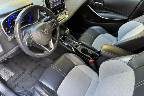 Midnight Black Metallic 2019 Toyota Corolla XSE