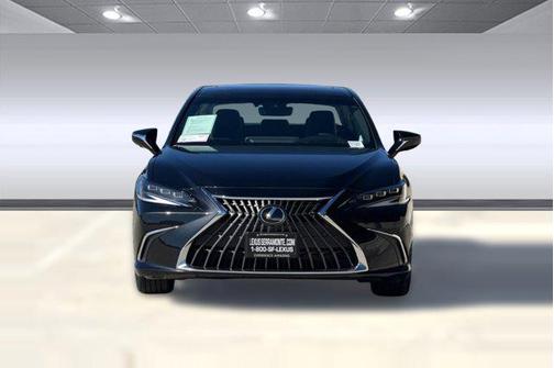2025 Lexus ES 300h Luxury