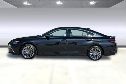 2025 Lexus ES 300h Luxury