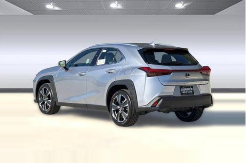 Iridium 2026 Lexus UX 300h Base