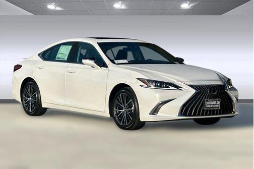 2025 Lexus ES 300h Base