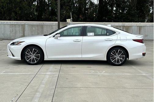 2025 Lexus ES 300h Base