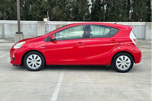 2014 Toyota Prius c Two