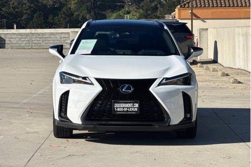 2025 Lexus UX 300h F SPORT Design
