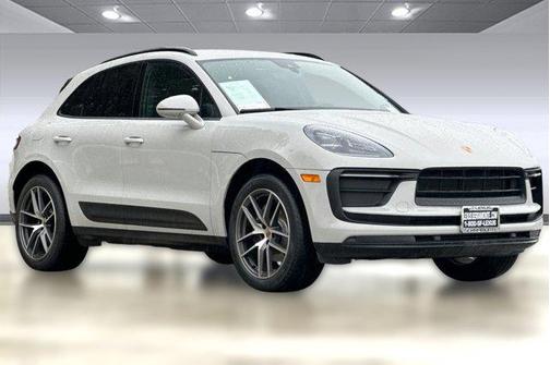 2022 Porsche Macan AWD