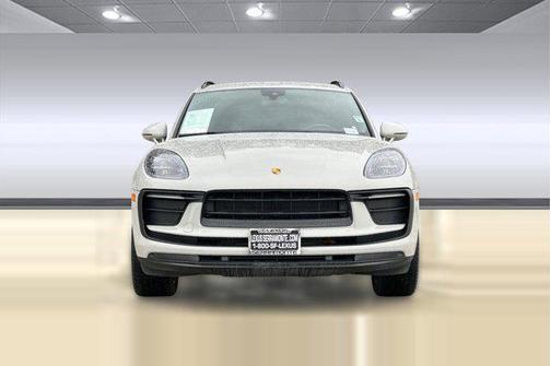 2022 Porsche Macan AWD