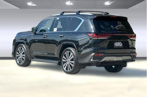 2025 Lexus LX 700h Luxury