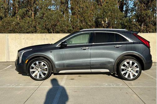 2019 Cadillac XT4 Premium Luxury