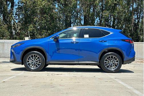 2025 Lexus NX 350h Premium