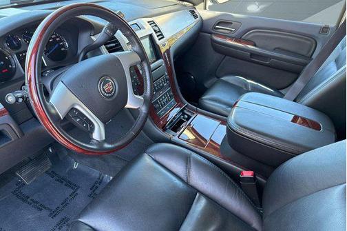 Black Raven 2007 Cadillac Escalade Base