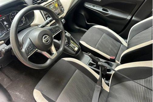 2022 Nissan Versa 1.6 SV
