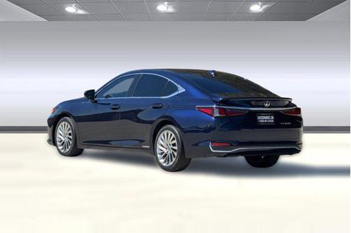 2021 Lexus ES 300h Luxury