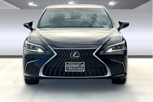 2025 Lexus ES 300h Base