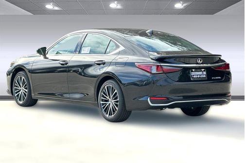 2025 Lexus ES 300h Base