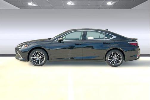 2025 Lexus ES 300h Base