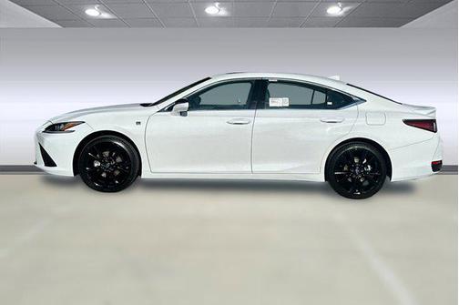 2025 Lexus ES 300h F SPORT Design