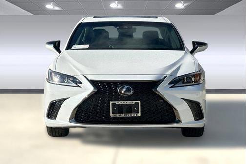 2025 Lexus ES 300h F SPORT Design