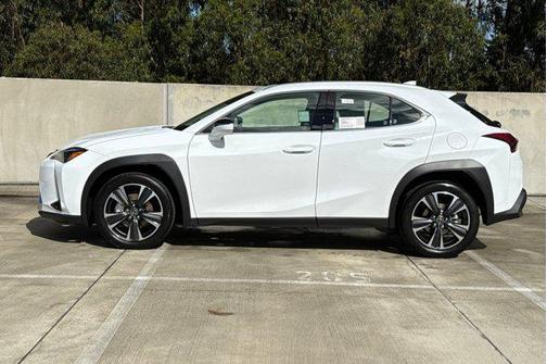 2026 Lexus UX 300h Base