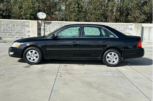 2001 Toyota Avalon XLS
