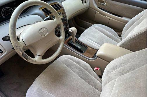2001 Toyota Avalon XLS