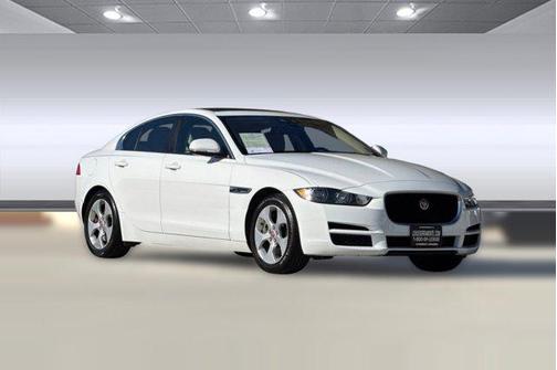 2017 Jaguar XE 25t