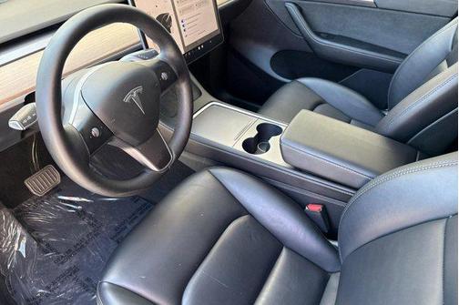 2024 Tesla Model Y Long Range Dual Motor All-Wheel Drive