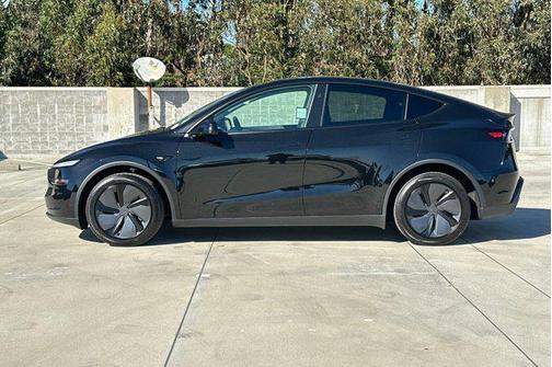 2026 Tesla Model Y Long Range Dual Motor All-Wheel Drive