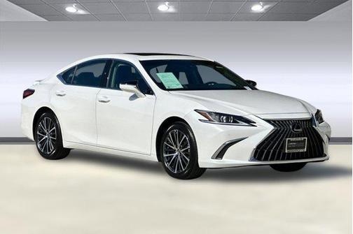 2025 Lexus ES 300h Base