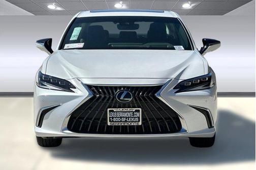2025 Lexus ES 300h Luxury