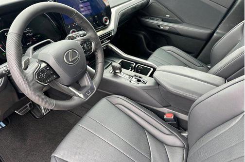 2025 Lexus TX 500h F SPORT Premium