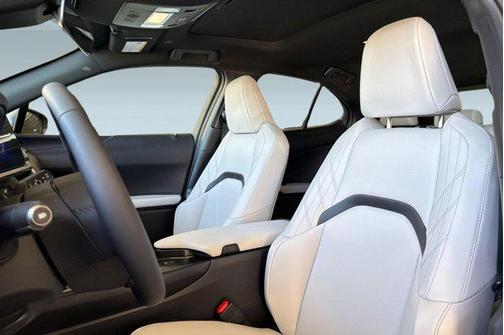 Caviar 2026 Lexus UX 300h Base