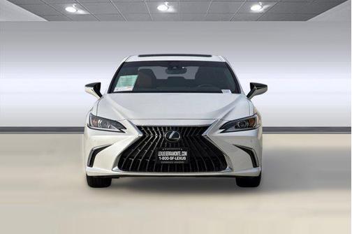 2025 Lexus ES 300h Base