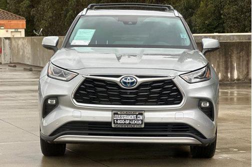 2022 Toyota Highlander Hybrid Platinum
