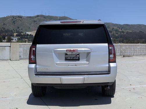 2017 GMC Yukon SLT