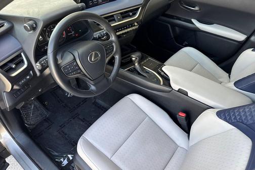 Atomic Silver 2019 Lexus UX 200 Base