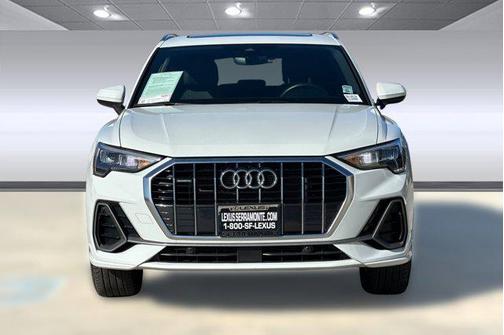 2022 Audi Q3 45 S line Premium