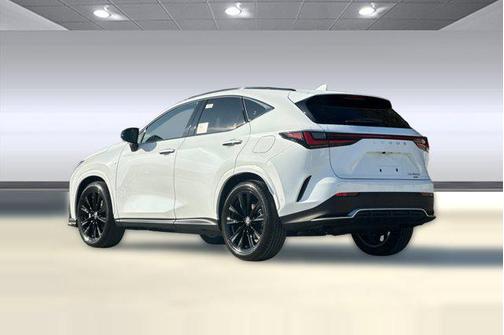 2026 Lexus NX 450h+ F SPORT Handling