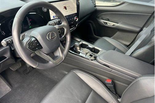 2025 Lexus NX 350h Premium