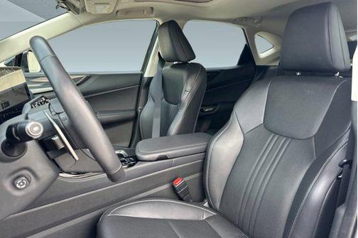 2025 Lexus NX 350h Premium