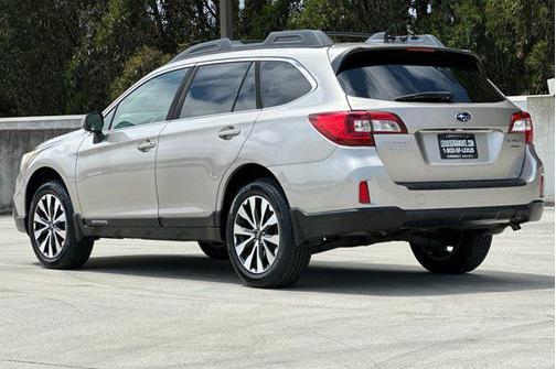 Tungsten Metallic 2017 Subaru Outback 3.6R Limited