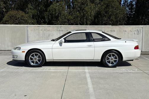 White 1993 Lexus SC 400 Base