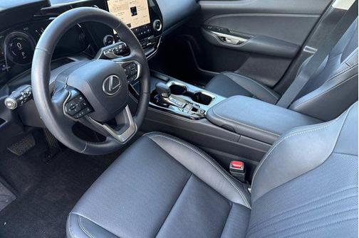 2025 Lexus NX 350h Premium