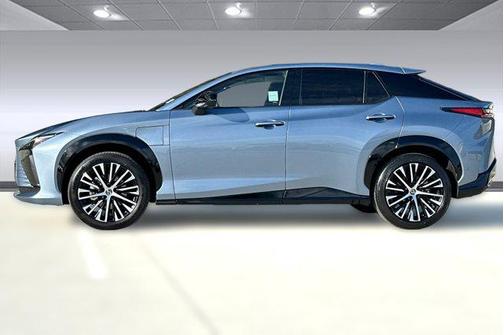 2023 Lexus RZ 450e Luxury
