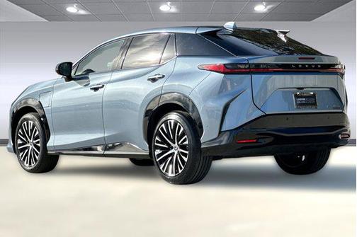 2023 Lexus RZ 450e Luxury