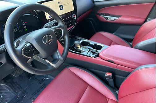 2025 Lexus NX 350h Premium